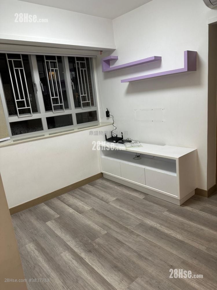 Full Wealth Gardens Rental 2 Bedrooms , 1 Bathroom 427 ft²