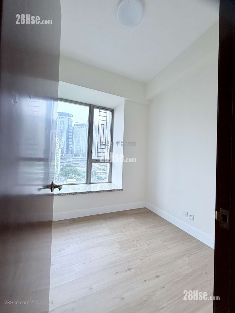 The Coronation Sell 3 Bedrooms , 2 Bathrooms 984 ft²