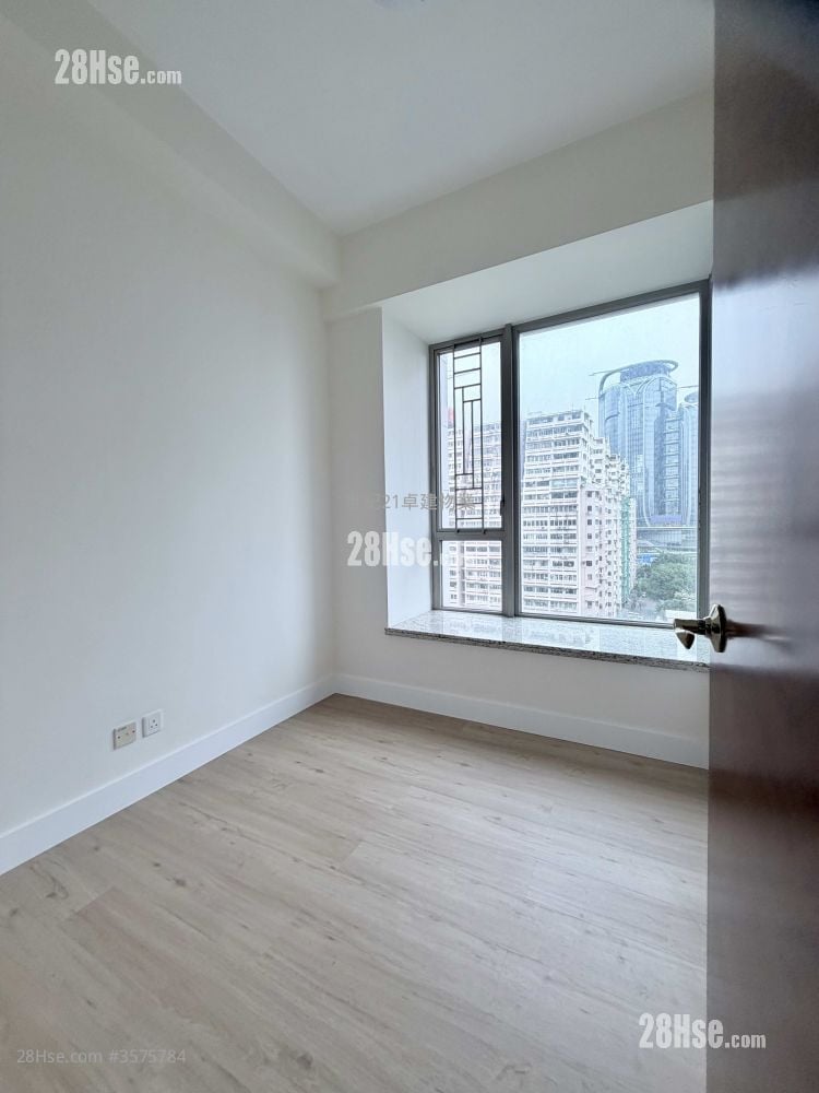 The Coronation Sell 3 Bedrooms , 2 Bathrooms 984 ft²