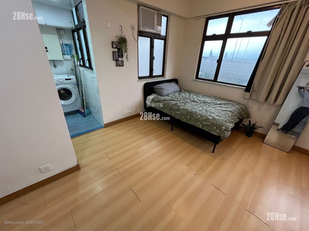 Sea View Mansion Rental 2 Bedrooms , 1 Bathroom 264 ft²