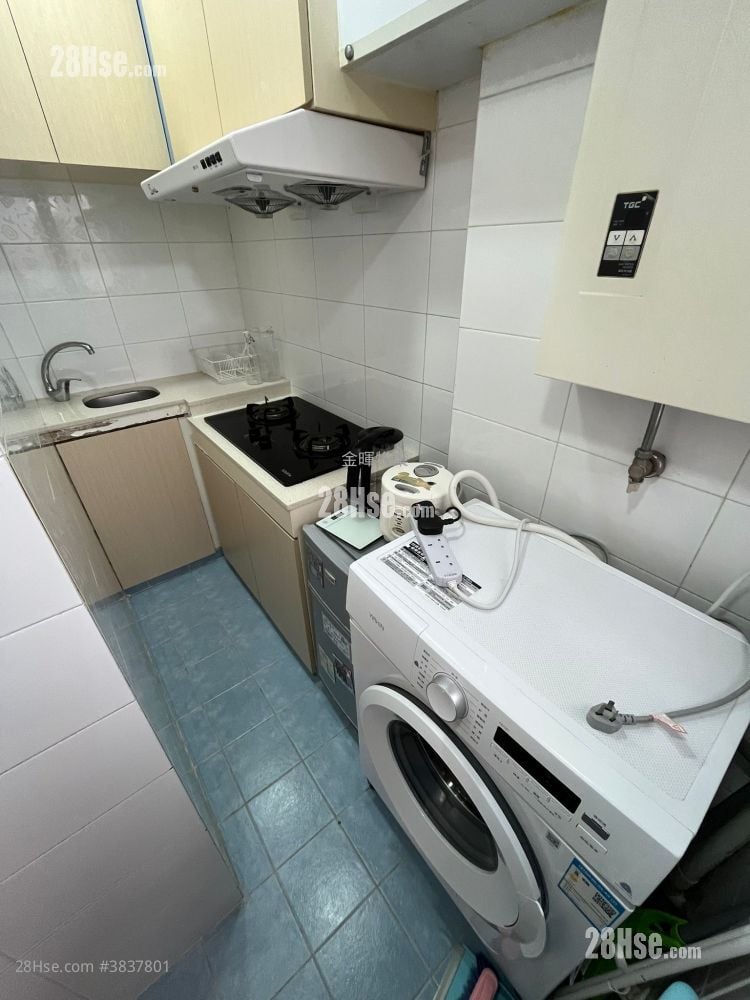 Sea View Mansion Rental 2 Bedrooms , 1 Bathroom 264 ft²