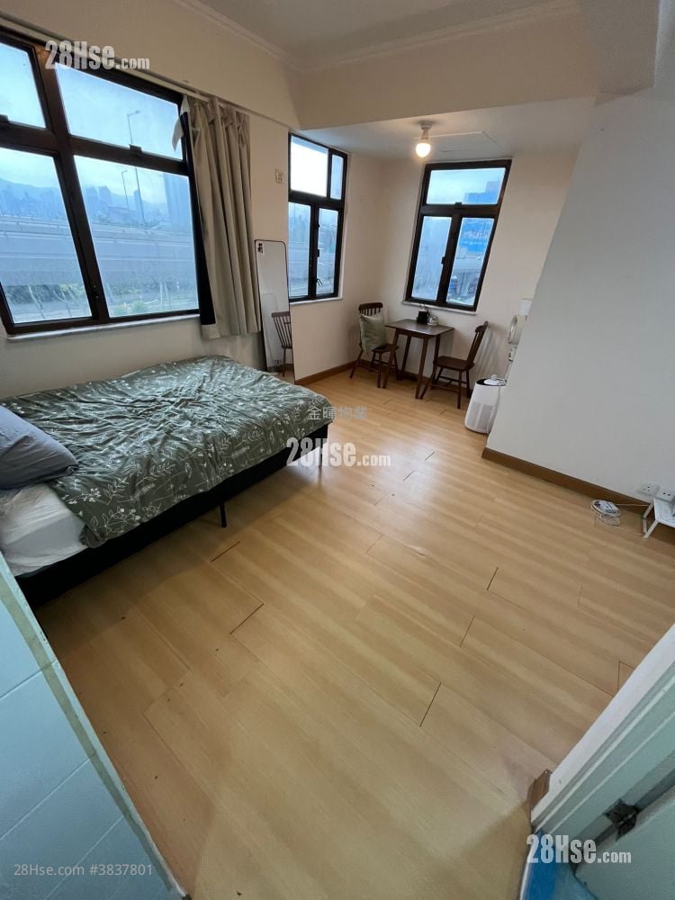 Sea View Mansion Rental 2 Bedrooms , 1 Bathroom 264 ft²