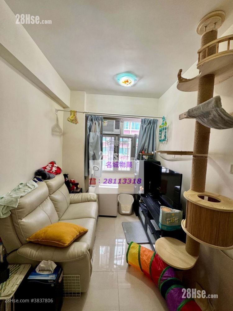 Jade Court Sell 1 Bedroom , 1 Bathroom 313 ft²