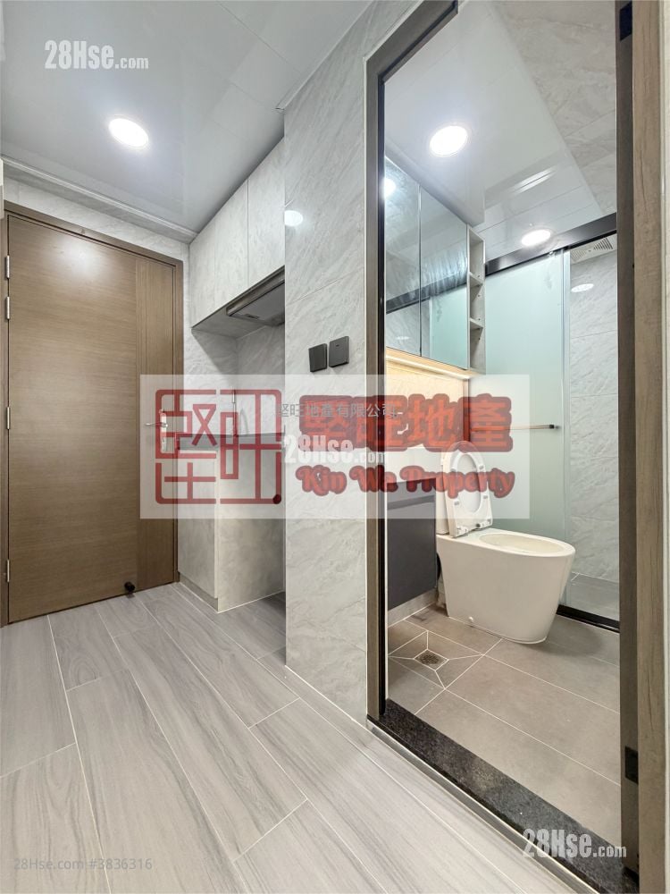 Tenement House Rental 1 Bedroom , 1 Bathroom 170 ft²