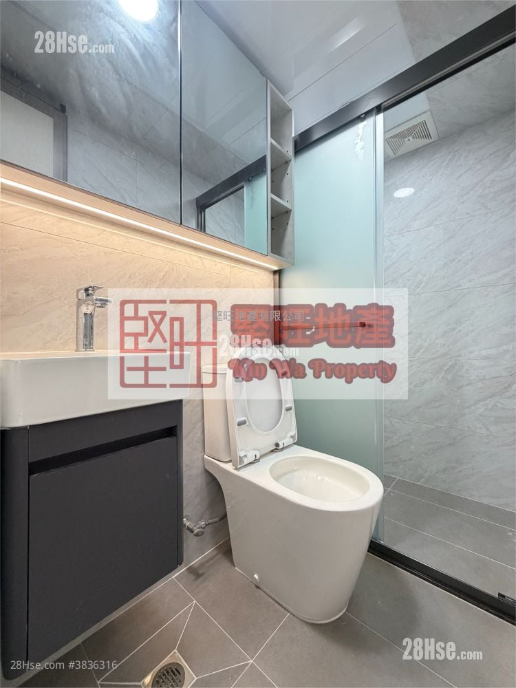 Tenement House Rental 1 Bedroom , 1 Bathroom 170 ft²