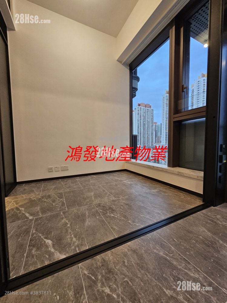 Belgravia Place 售盘 1 房 , 1 浴室 264 平方尺