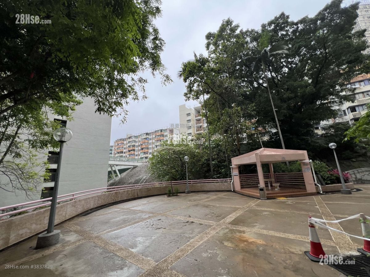 Po Pui Court Sell 3 Bedrooms , 1 Bathroom 645 ft²