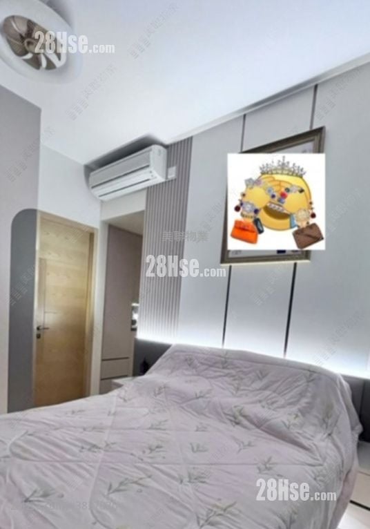 Grand Central Sell 3 Bedrooms , 2 Bathrooms 909 ft²