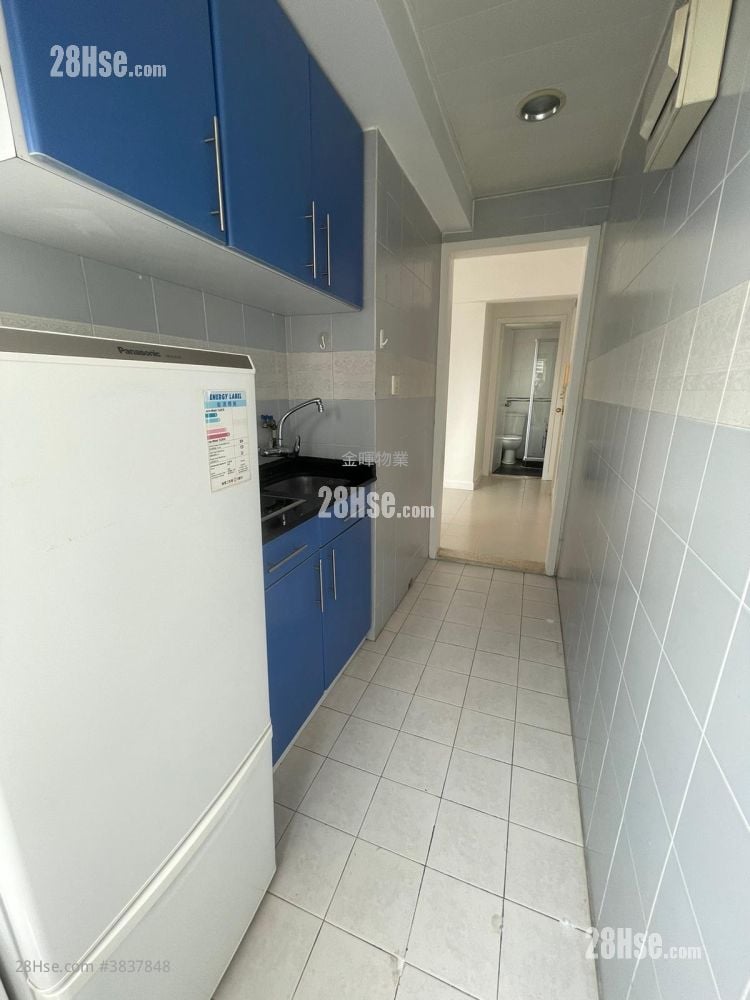 Jade Court Sell Studio , 1 Bathroom 221 ft²