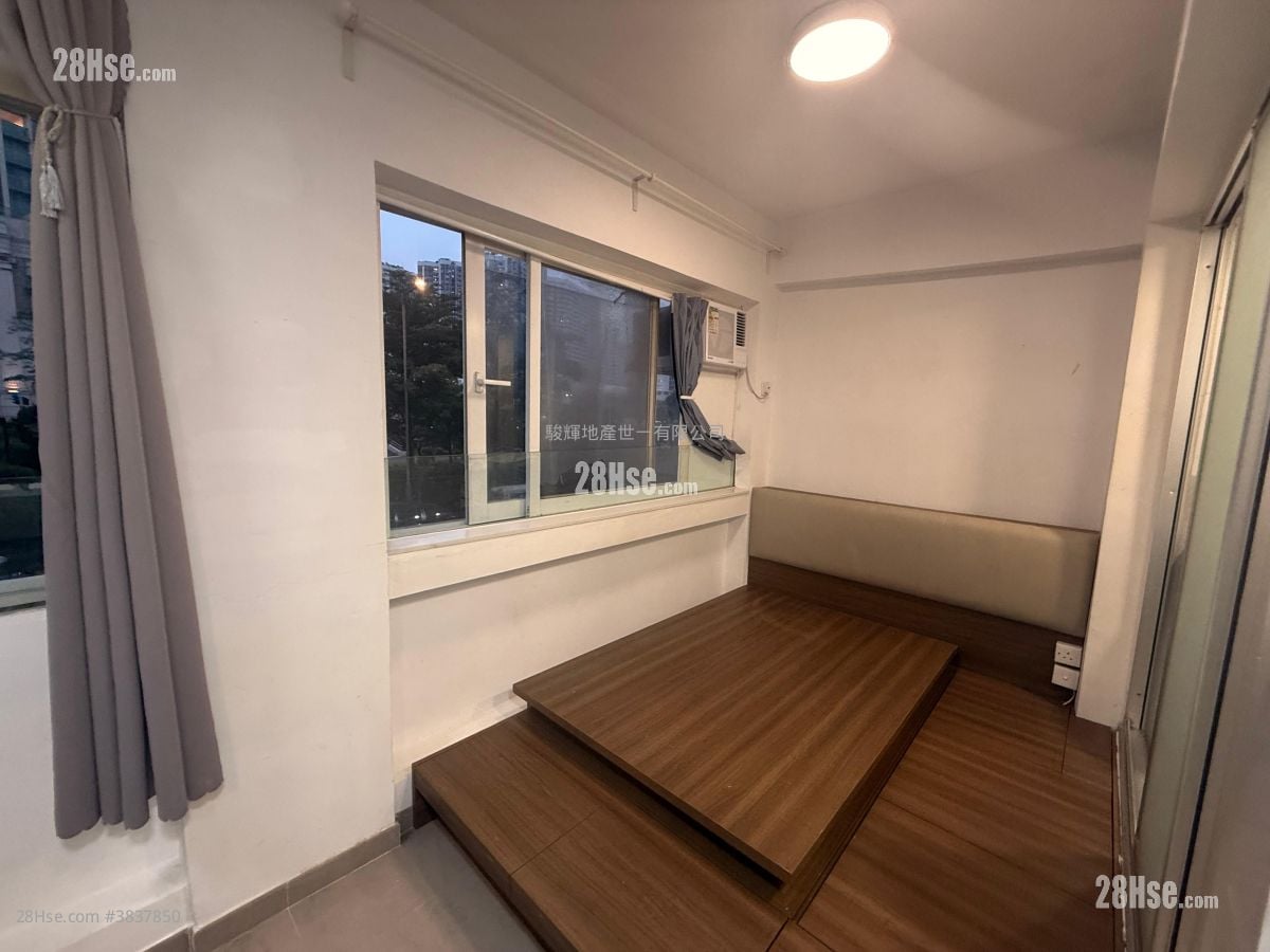 Man Cheong Building Rental Studio , 1 Bathroom 150 ft²
