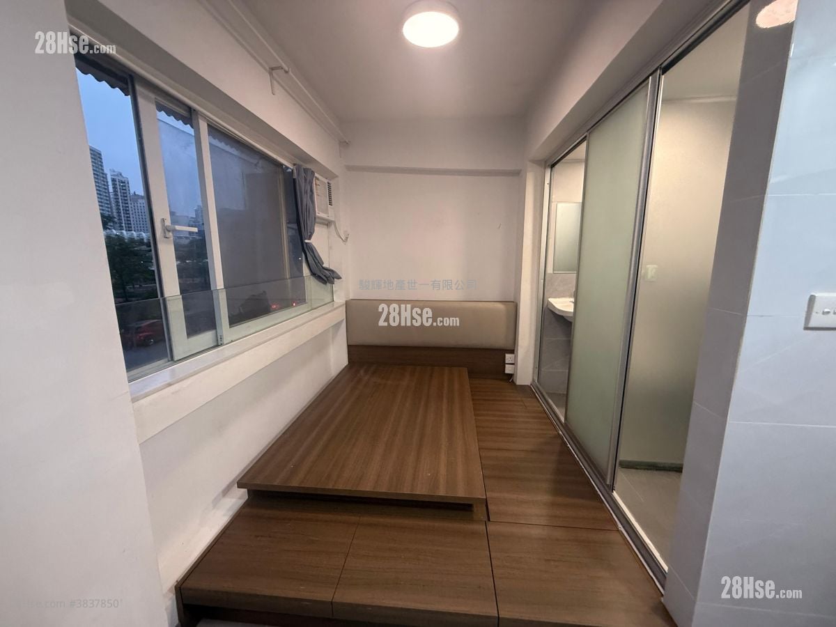 Man Cheong Building Rental Studio , 1 Bathroom 150 ft²