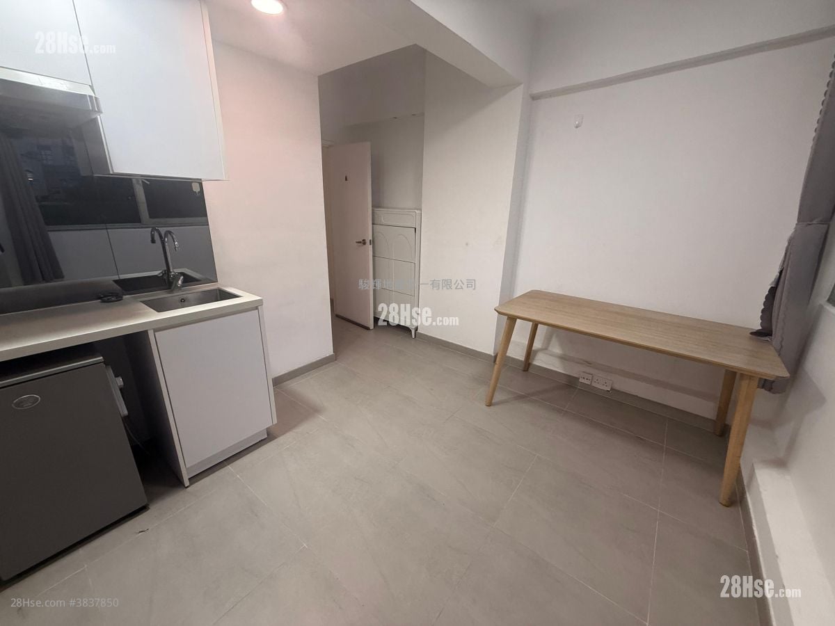 Man Cheong Building Rental Studio , 1 Bathroom 150 ft²