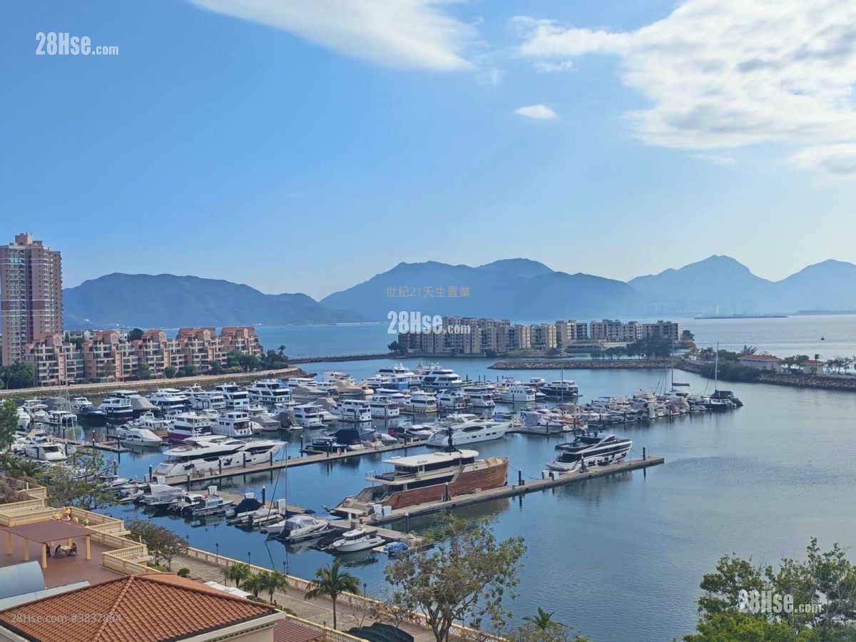 Hong Kong Gold Coast Sell 2 Bedrooms , 1 Bathroom 576 ft²
