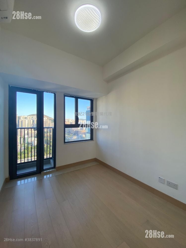 Victoria Skye Sell 3 Bedrooms , 2 Bathrooms 661 ft²