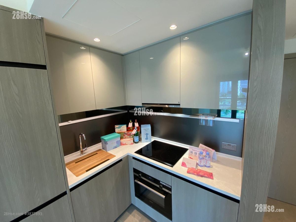 Wetland Seasons Park Sell 3 Bedrooms 484 ft²