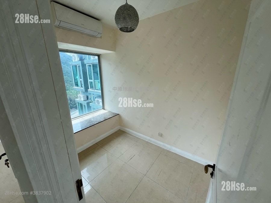 Caribbean Coast Sell 3 Bedrooms 636 ft²