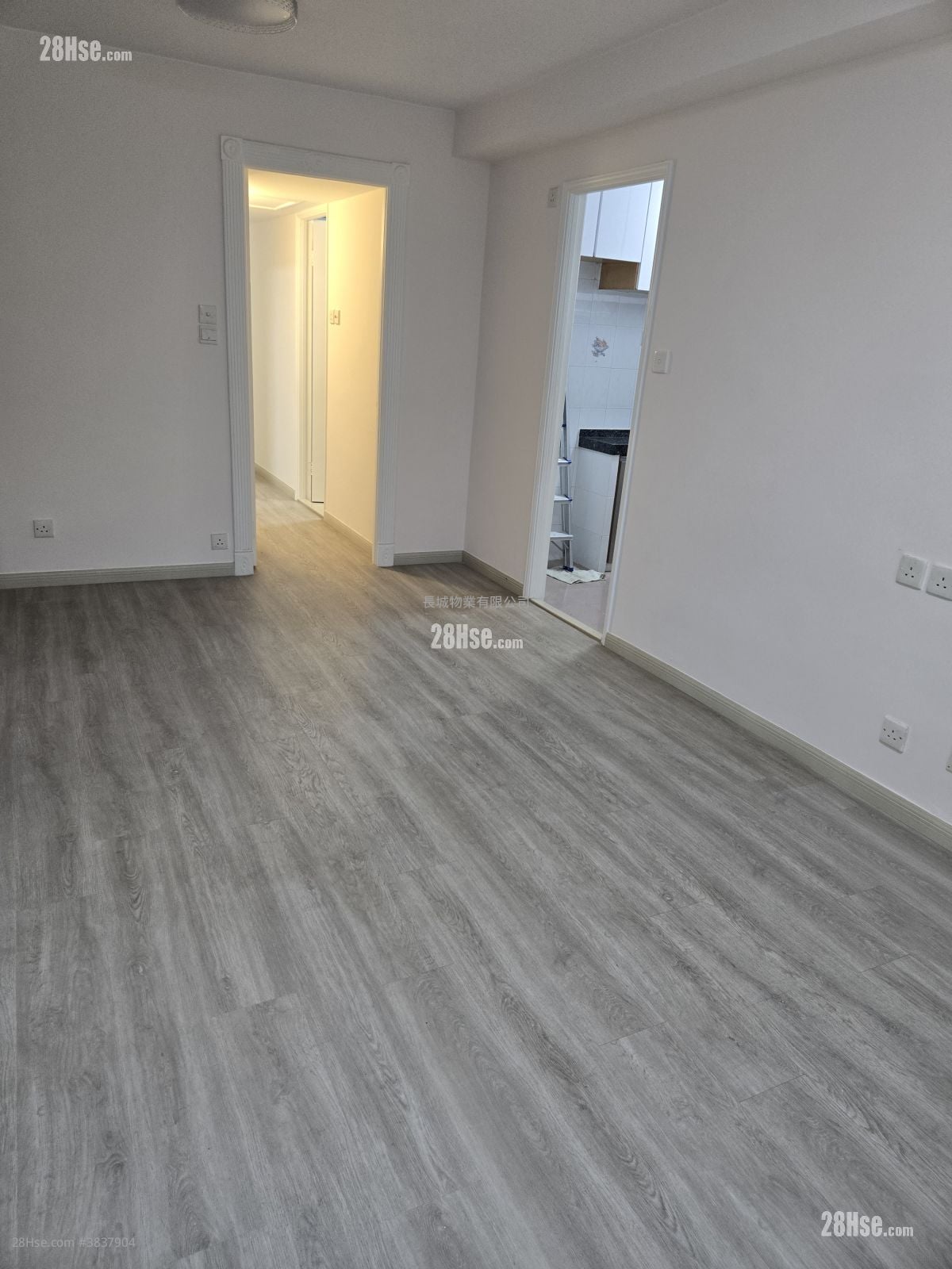 Nan Fung Sun Chuen Rental 3 Bedrooms , 1 Bathroom 516 ft²