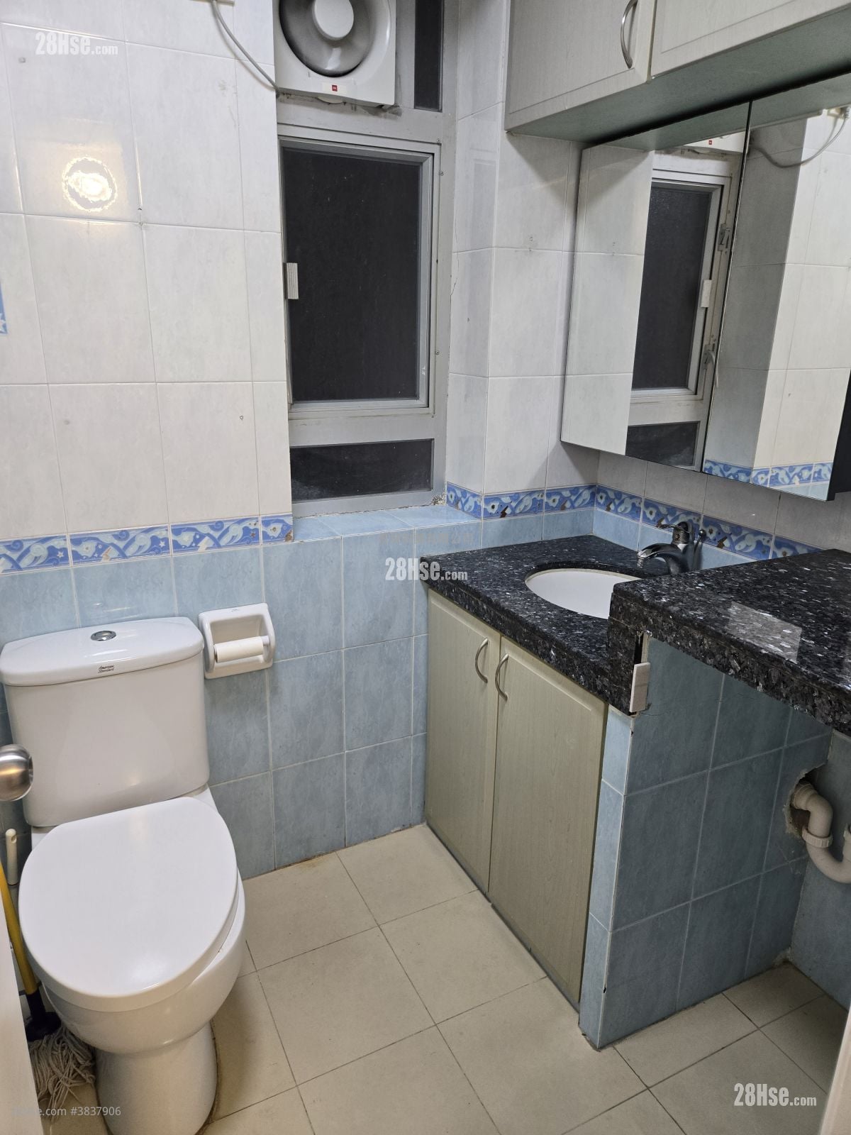 Nan Fung Sun Chuen Sell 3 Bedrooms , 1 Bathroom 516 ft²