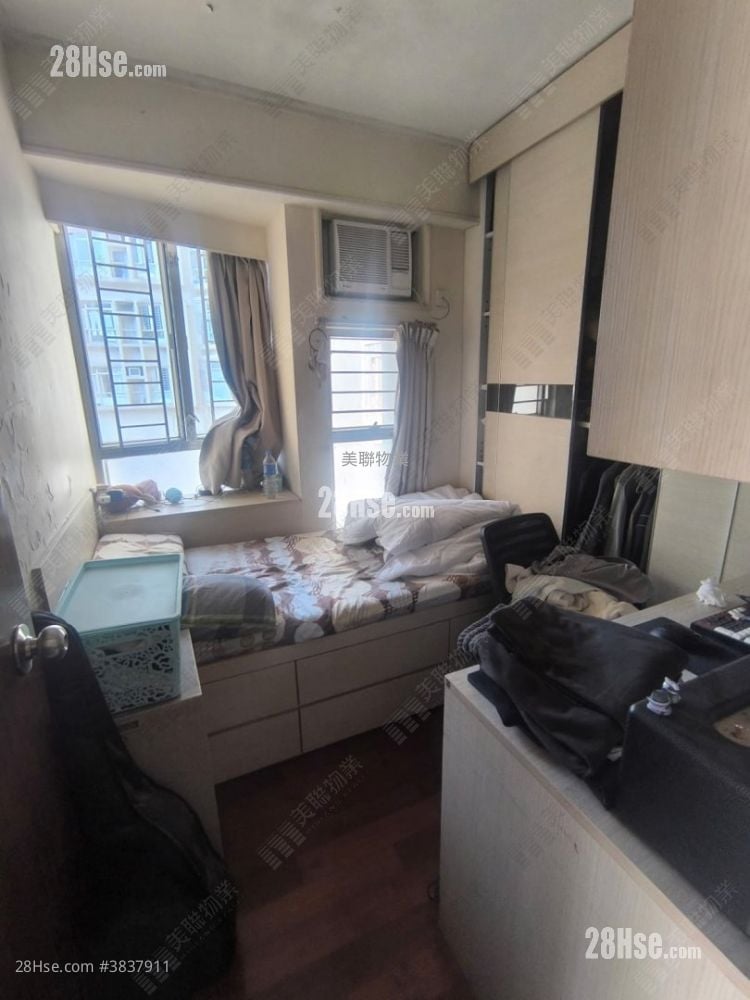 Sceneway Garden Sell 3 Bedrooms , 2 Bathrooms 718 ft²
