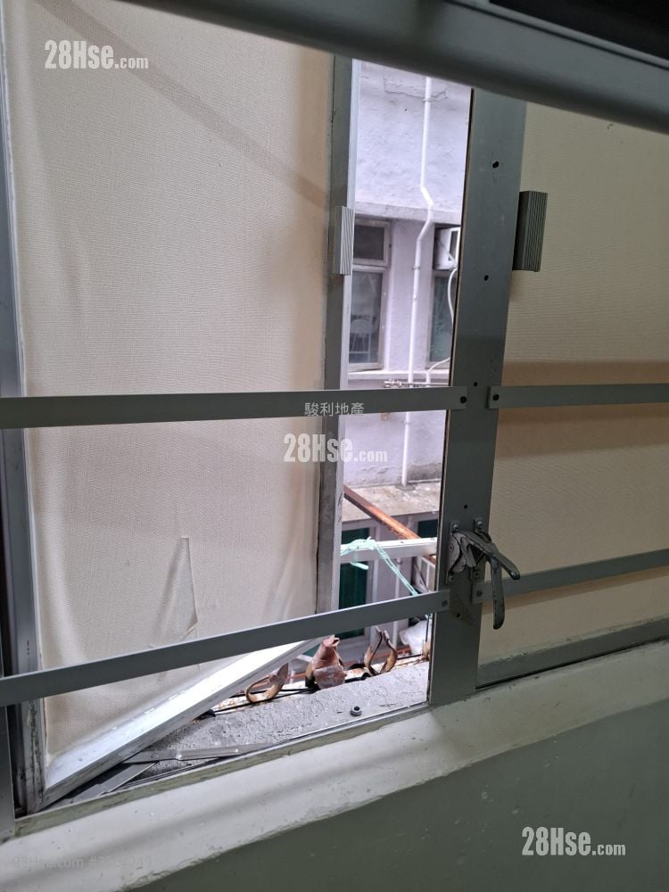 Tung Lo Court Rental 1 Bedroom , 1 Bathroom 120 ft²