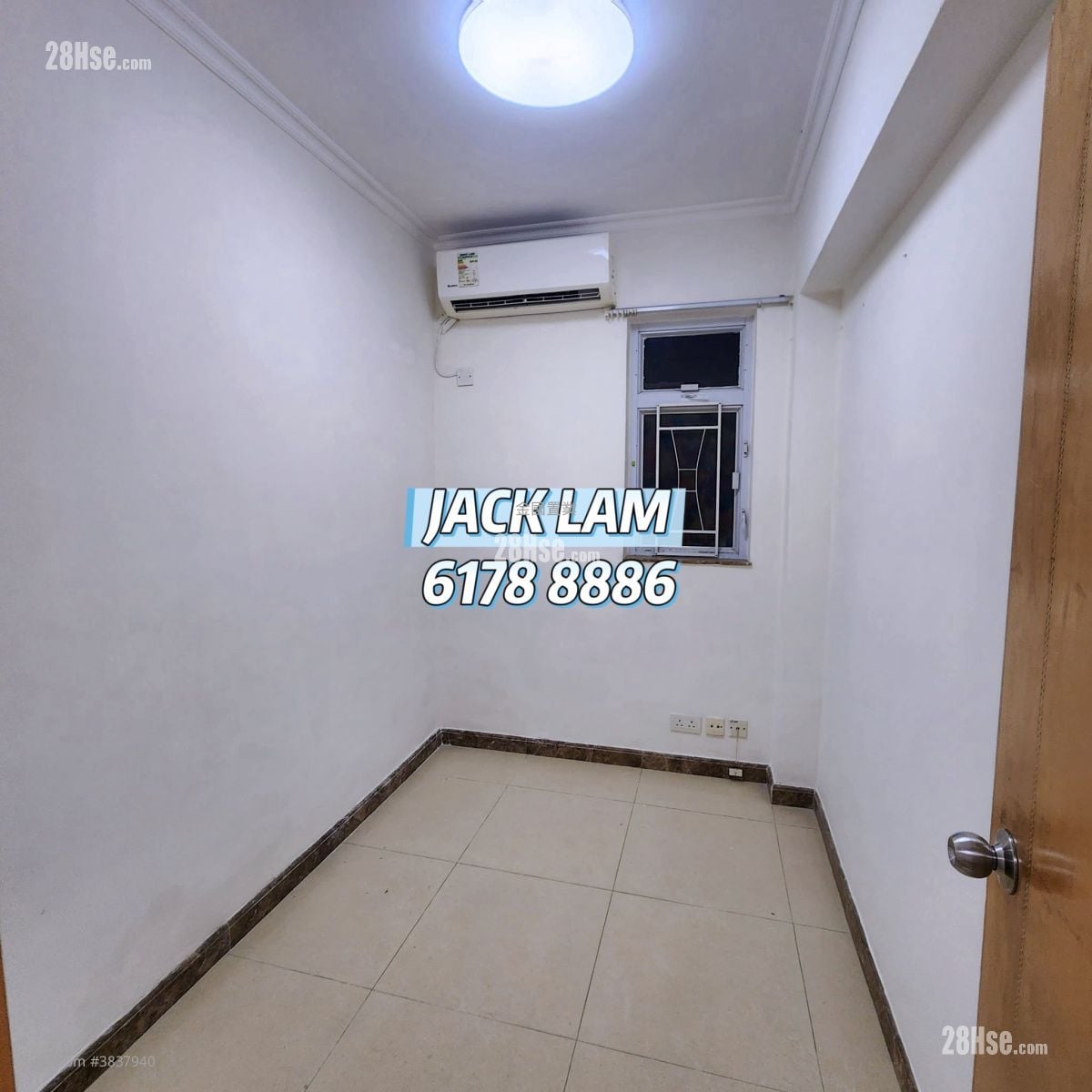 Man Wah Building Rental 4 Bedrooms , 2 Bathrooms 820 ft²