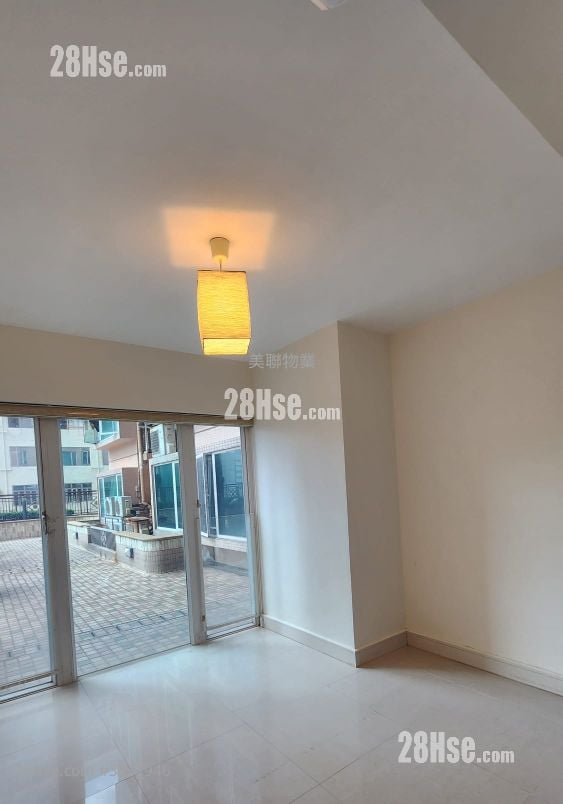 The Apex Sell 2 Bedrooms , 1 Bathroom 468 ft²