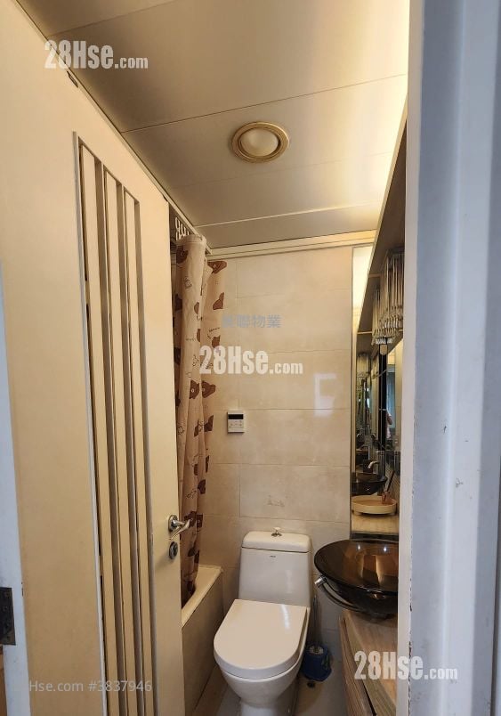 The Apex Sell 2 Bedrooms , 1 Bathroom 468 ft²