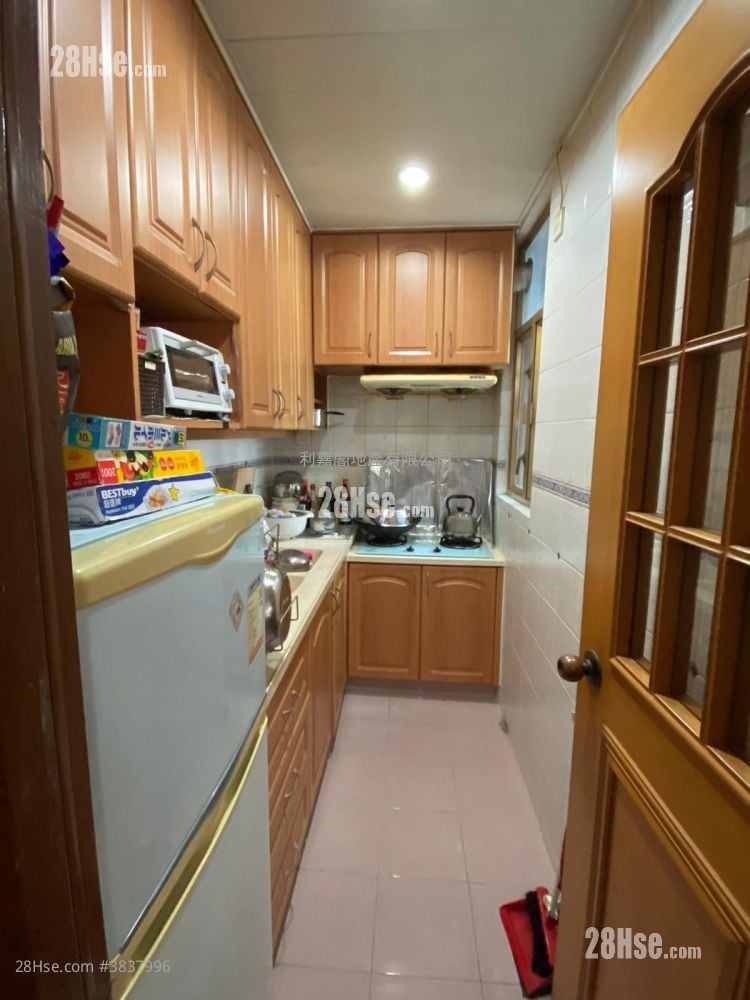 Avon Park Sell 2 Bedrooms 400 ft²