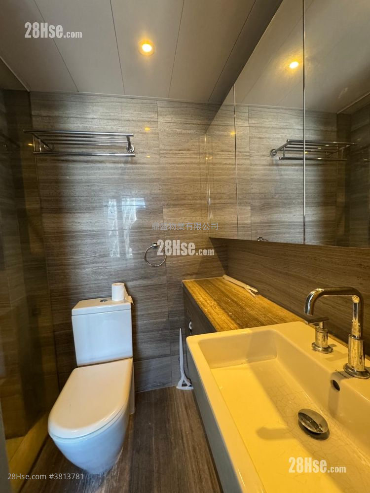 Le Riviera Rental 1 Bedroom , 1 Bathroom 275 ft²