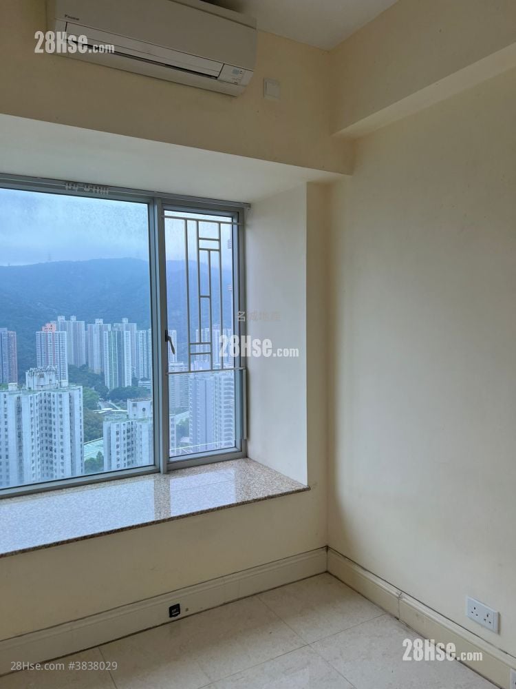 Festival City Rental 3 Bedrooms , 2 Bathrooms 786 ft²