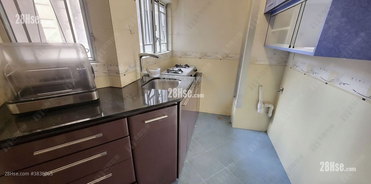 Siu Hong Court Sell 2 Bedrooms 438 ft²