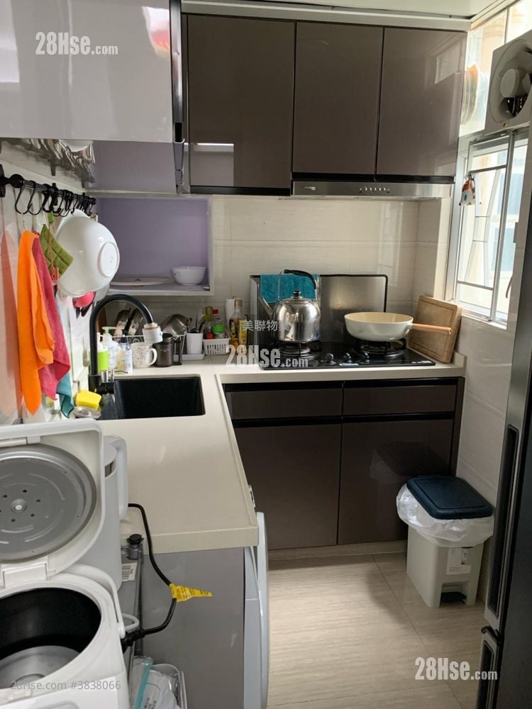 Tsuen Tak Garden Sell 2 Bedrooms 306 ft²