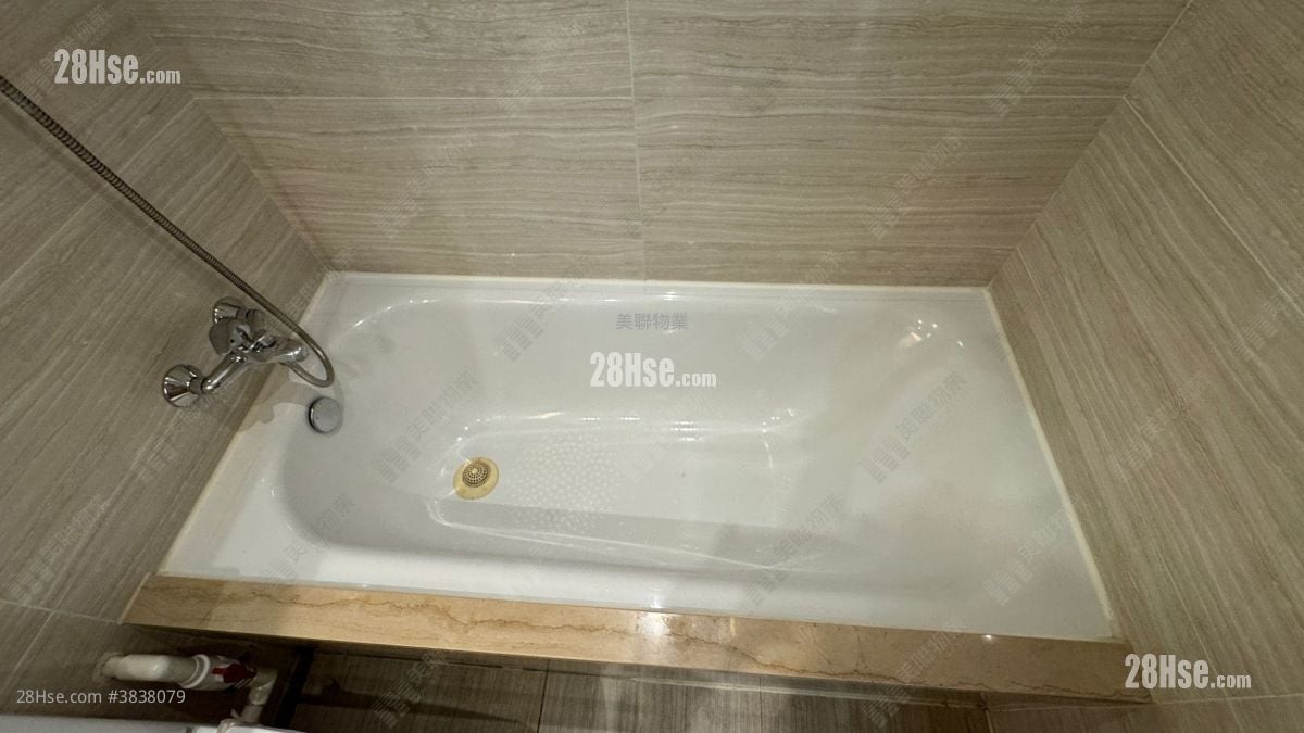 朗屏8号 售盘 2 房 , 1 浴室 503 平方尺