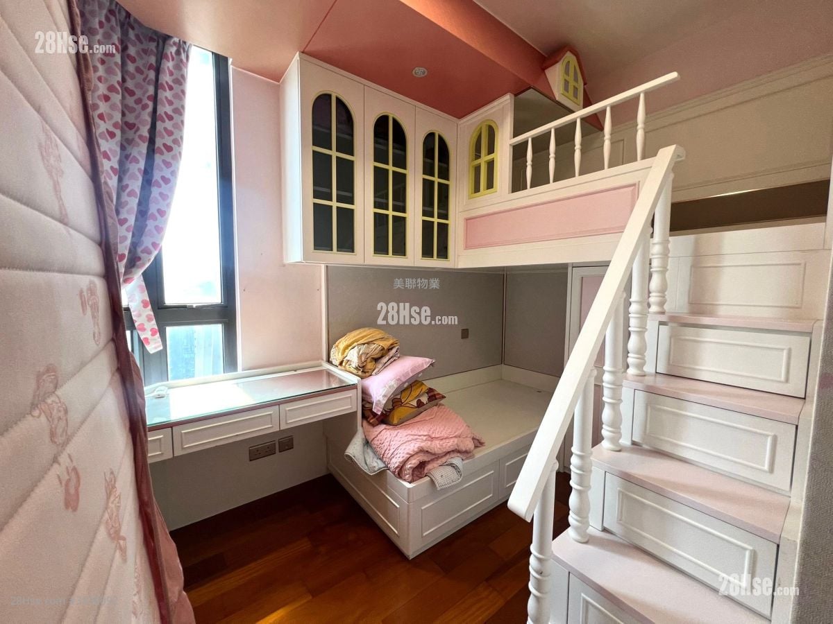 Double Cove Rental 1,390 ft²