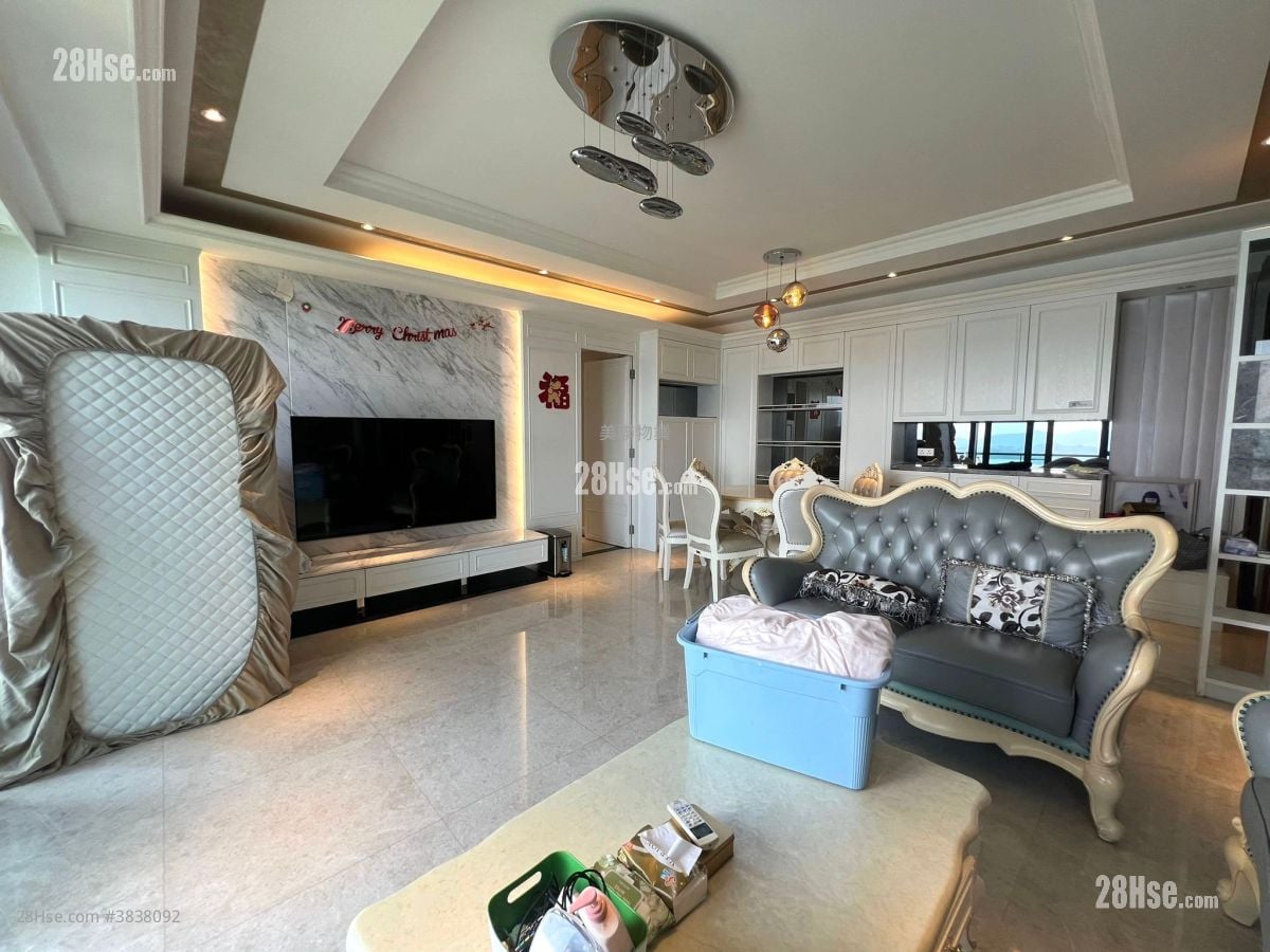 Double Cove Rental 1,390 ft²