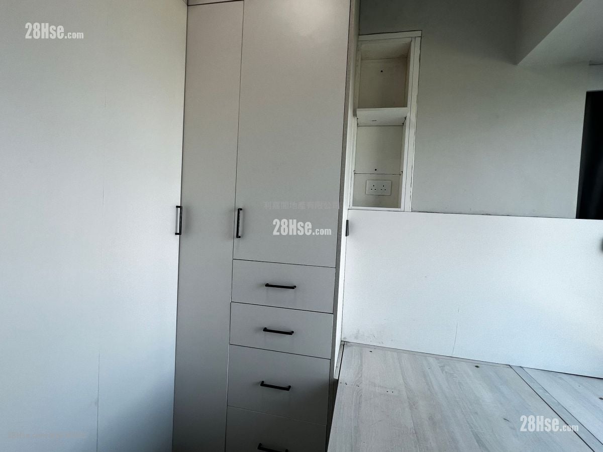 Dawning Views Sell 2 Bedrooms 386 ft²
