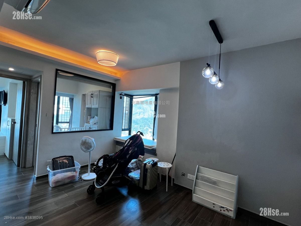 Dawning Views Sell 2 Bedrooms 386 ft²