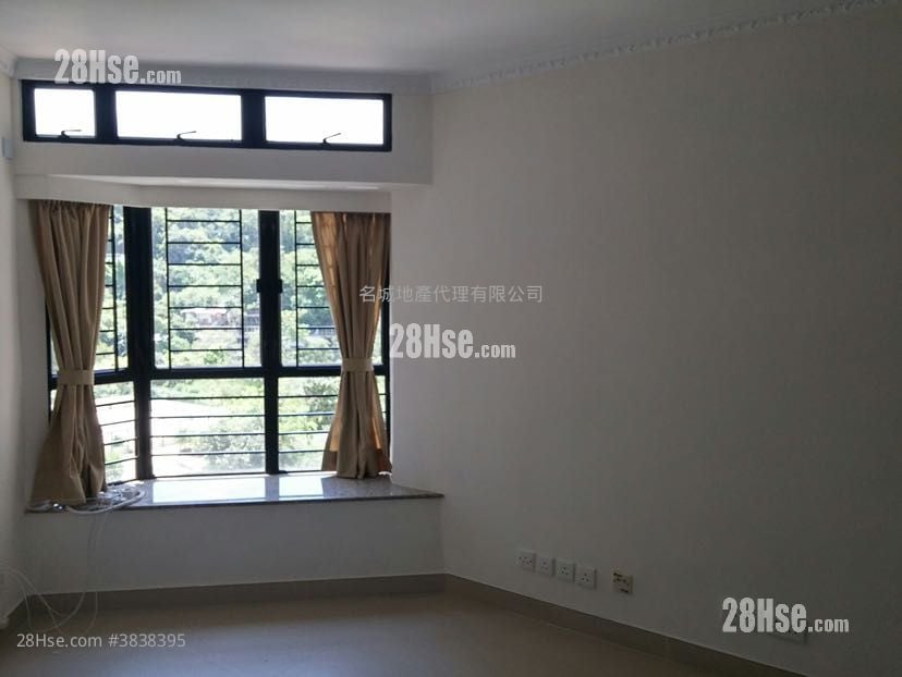 New Town Plaza Sell 3 Bedrooms , 2 Bathrooms 640 ft²