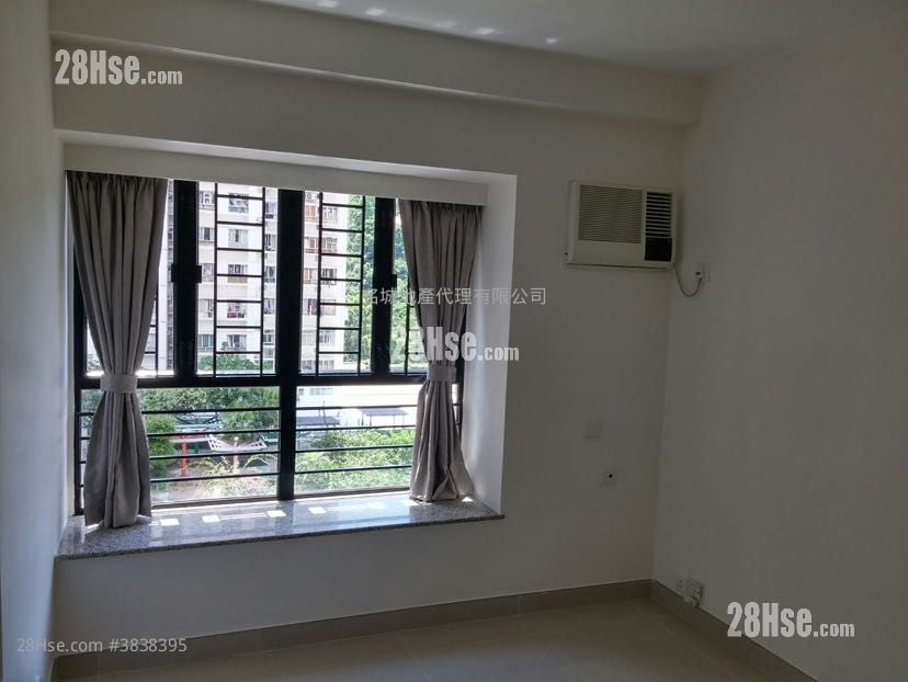 New Town Plaza Sell 3 Bedrooms , 2 Bathrooms 640 ft²