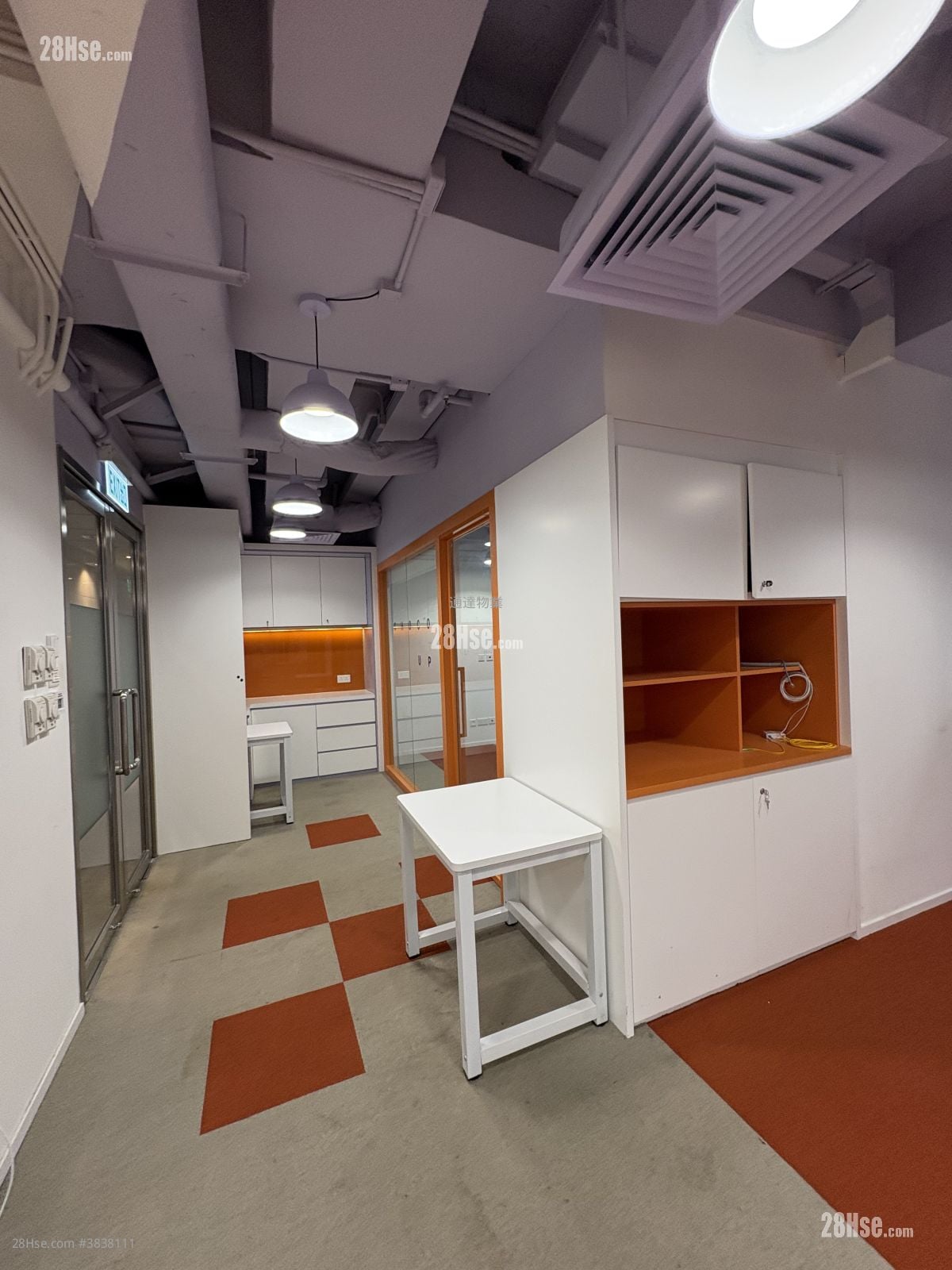 Lippo Leighton Building Rental 3 Bedrooms , 1 Toilet