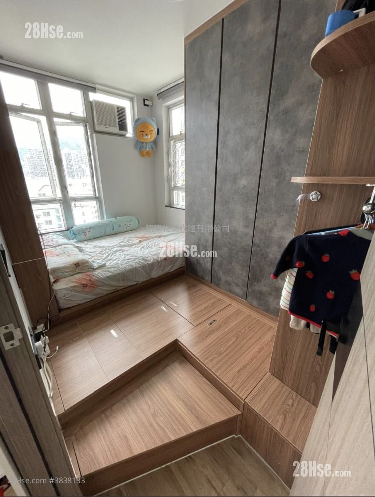 Lai Tsui Court Sell 1 Bedroom 382 ft²