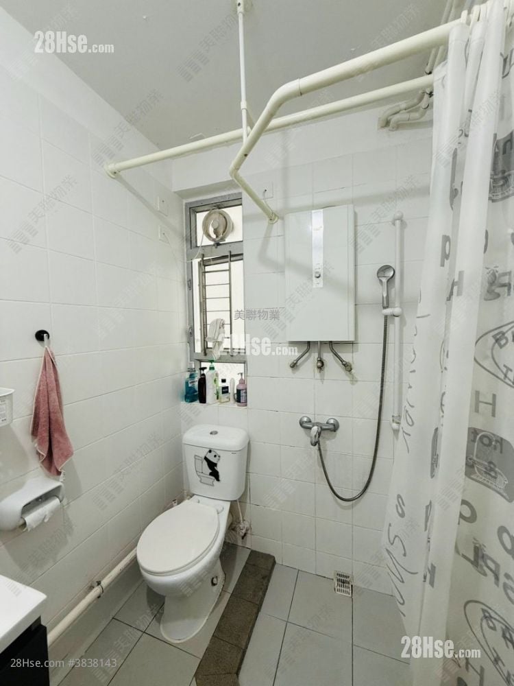 Yung Ming Court Sell 1 Bathroom 372 ft²