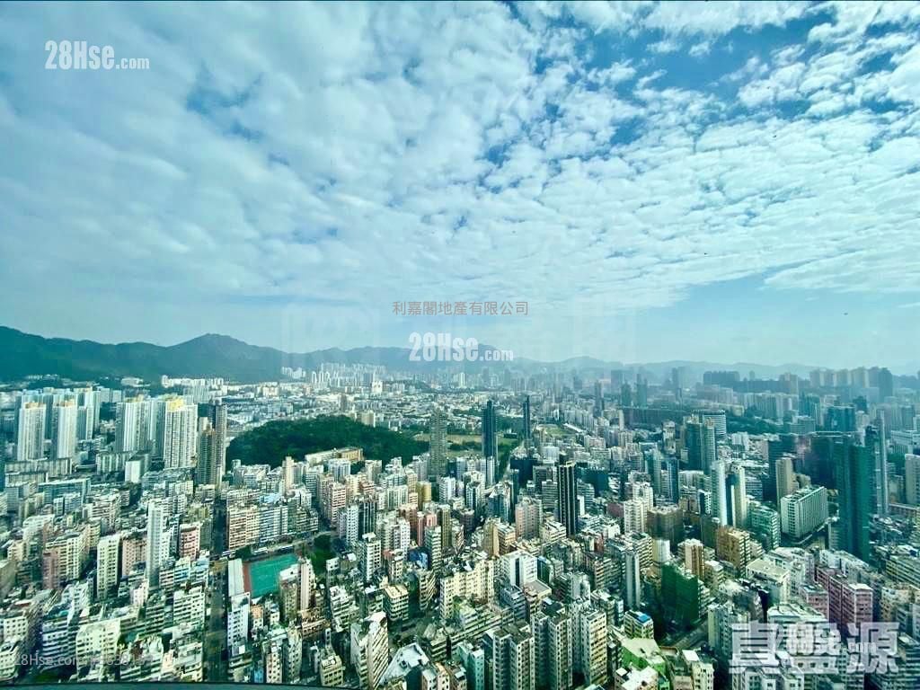 亮贤居 售盘 4 房 2,358 平方尺