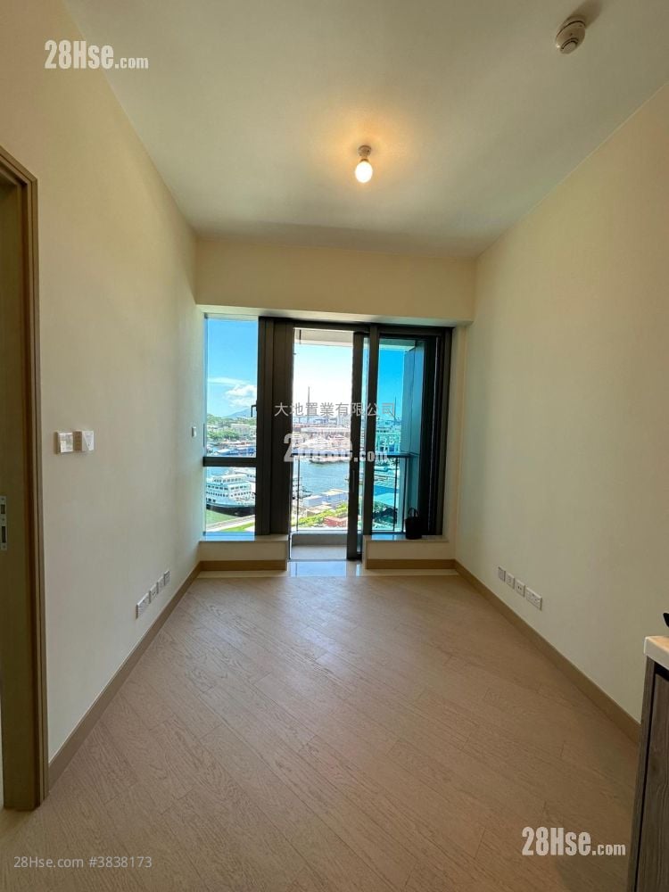 Grand Victoria Sell 1 Bedroom , 1 Bathroom 319 ft²