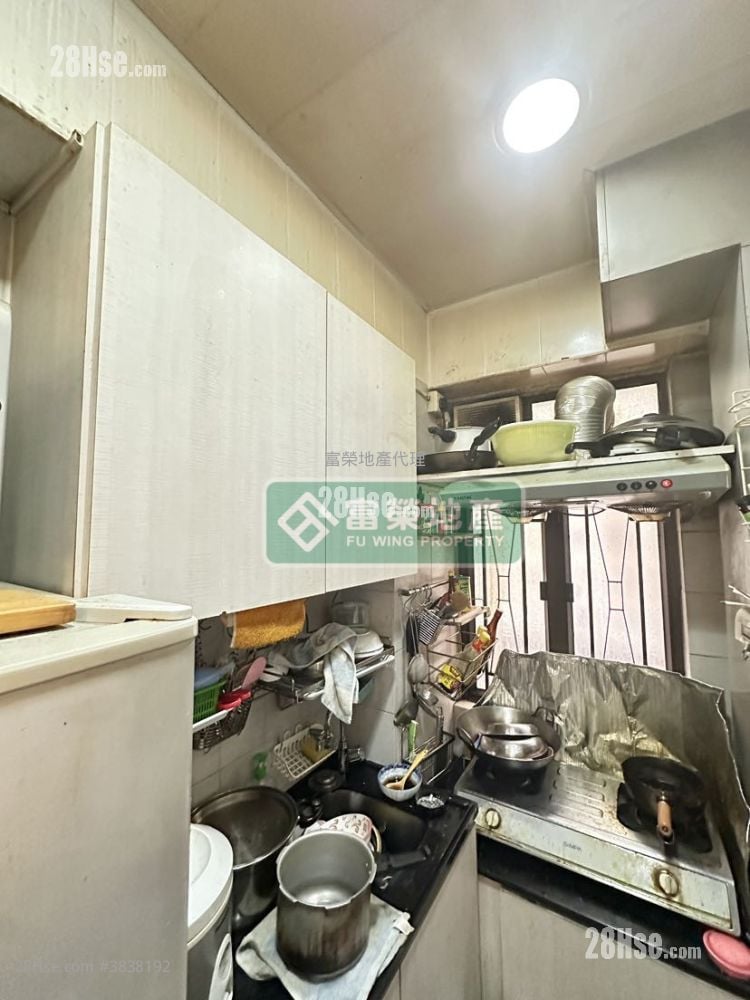 嘉荣大厦 售盘 2 房 , 1 浴室 353 平方尺