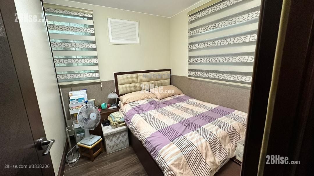 Tai Po Village House Sell 3 Bedrooms , 2 Bathrooms 630 ft²