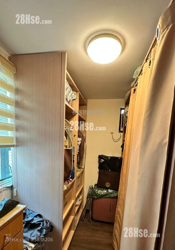 Tai Po Village House Sell 3 Bedrooms , 2 Bathrooms 630 ft²