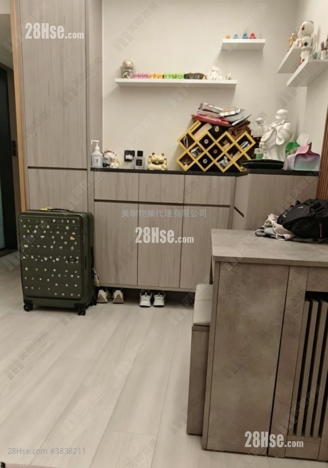 Metro Town Sell 2 Bedrooms , 1 Bathroom 475 ft²