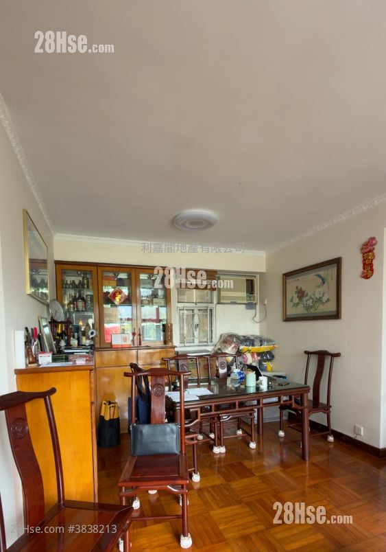Cheerful Park Sell 3 Bedrooms 791 ft²