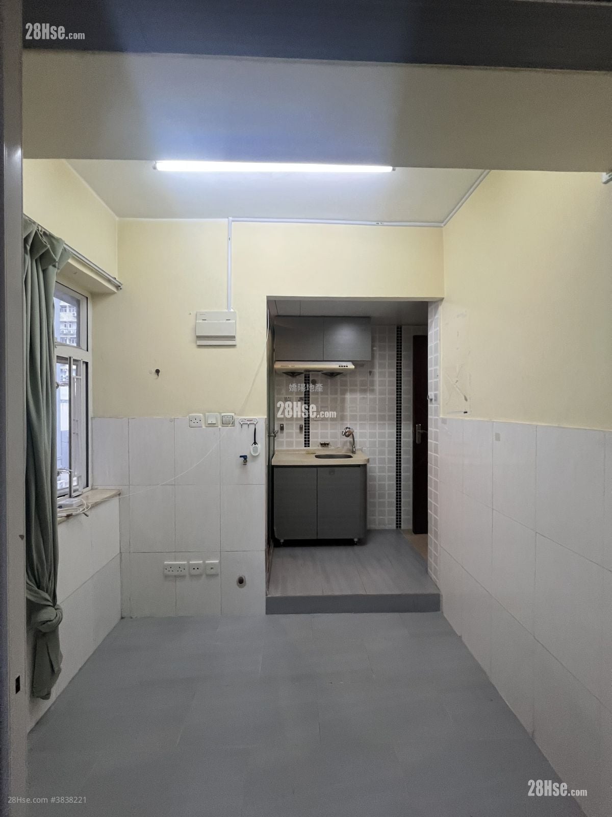 Yue Fu Mansion Sell 3 Bedrooms , 3 Bathrooms 452 ft²